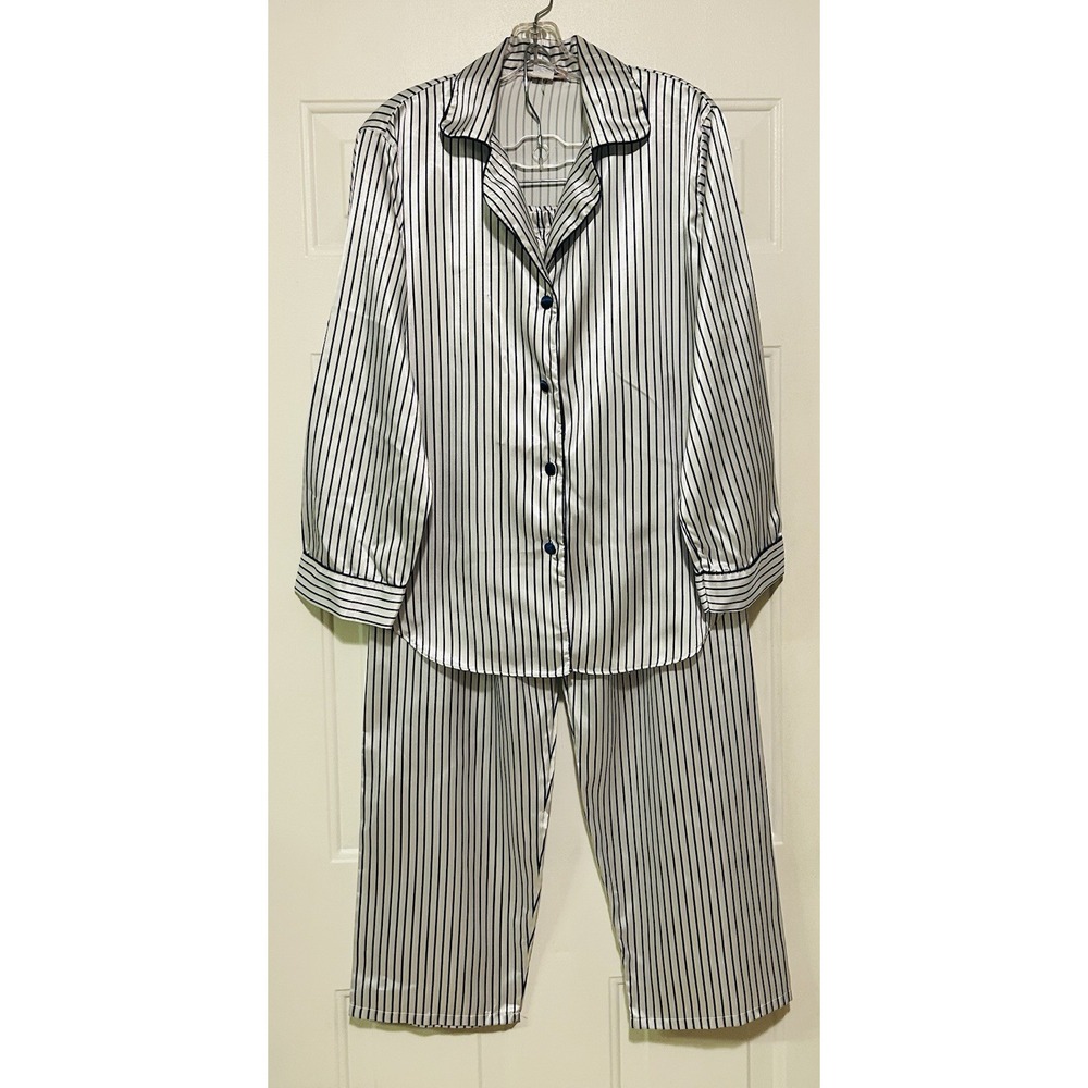 Vintage Beth Michaels Womens Satin Pajama Set Navy White Striped Button Size M